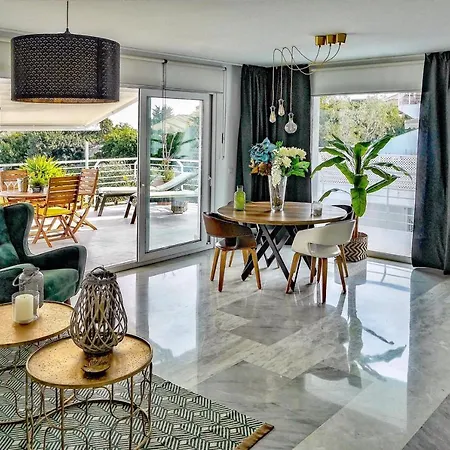 Panoramic Apartment *